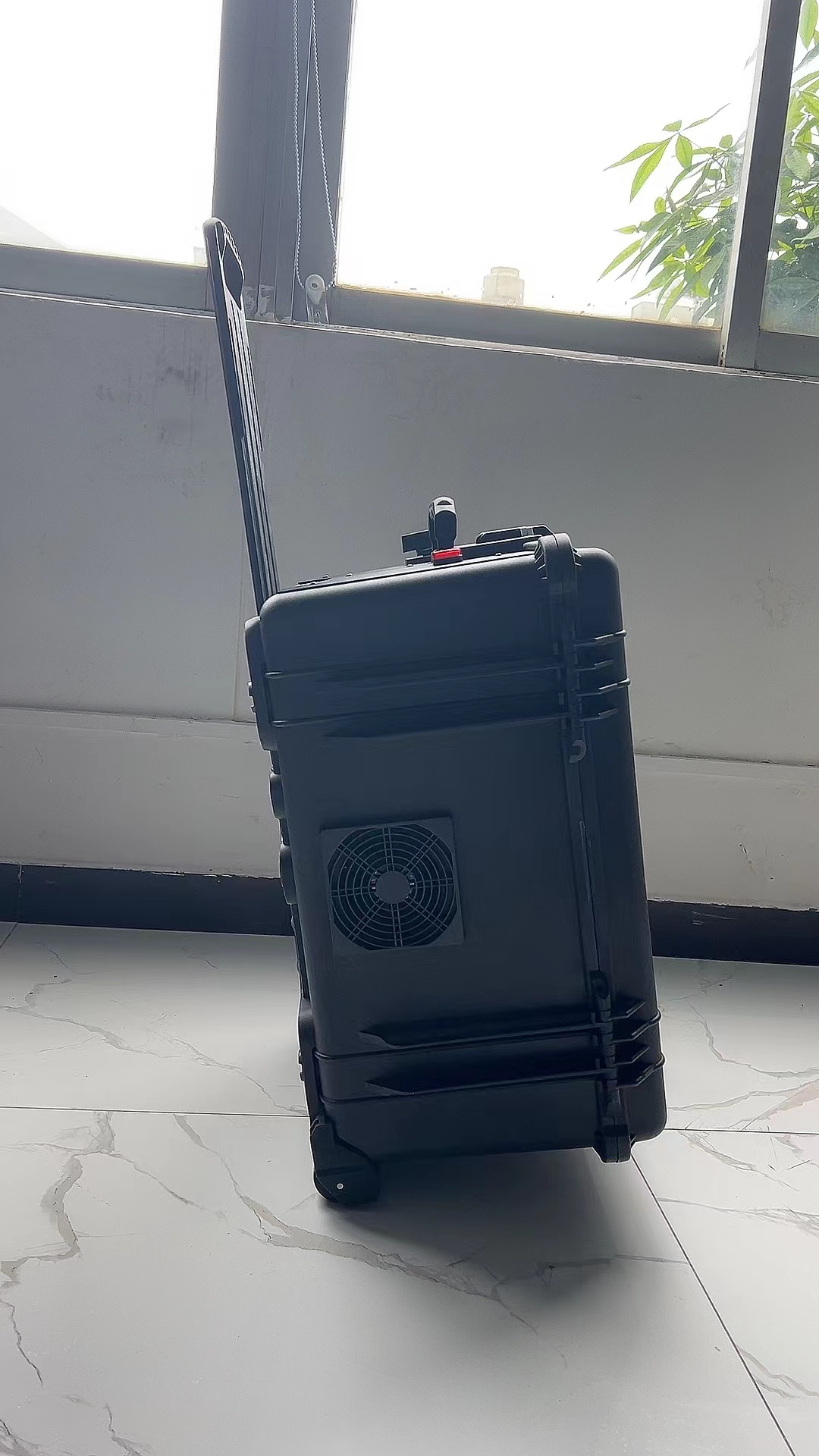 稻城手拉箱型移动通信干扰器